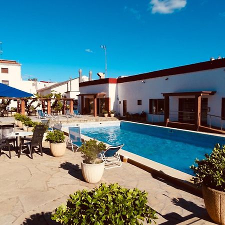 Hostal Lleida Segur de Calafell Exterior photo
