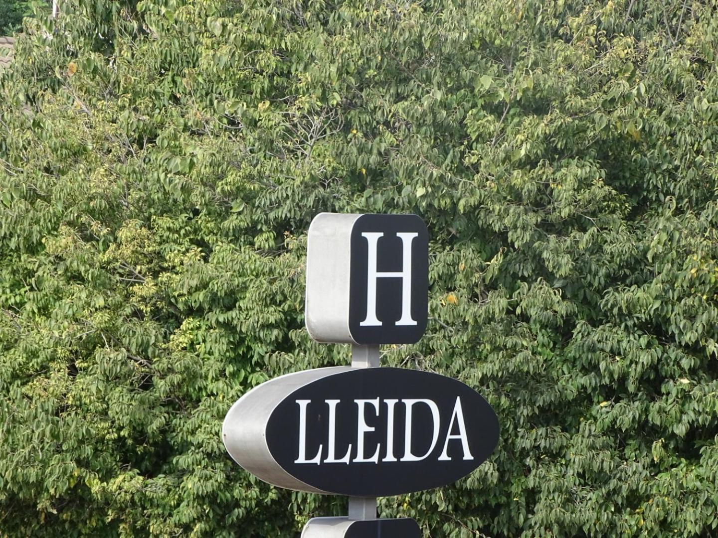 Hostal Lleida Segur de Calafell Exterior photo